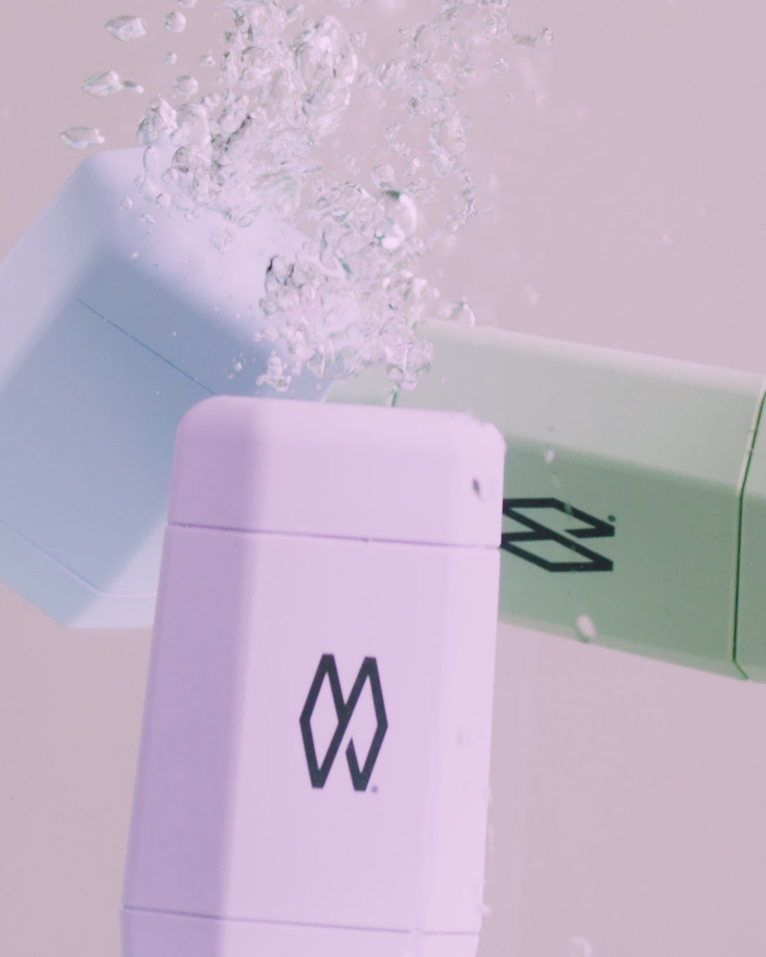 make-waves-applicators-in-water